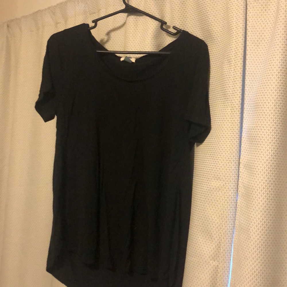 Black tshirt